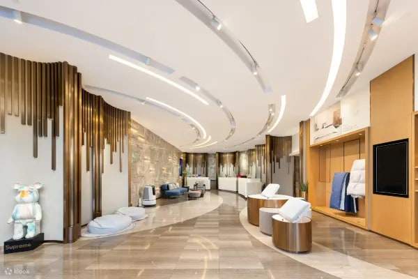 호텔 로비 분위기를 담은 사진